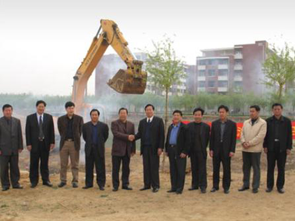 2006�����150��Ԫ����ɽ���Ƽ���ѧ��У԰����